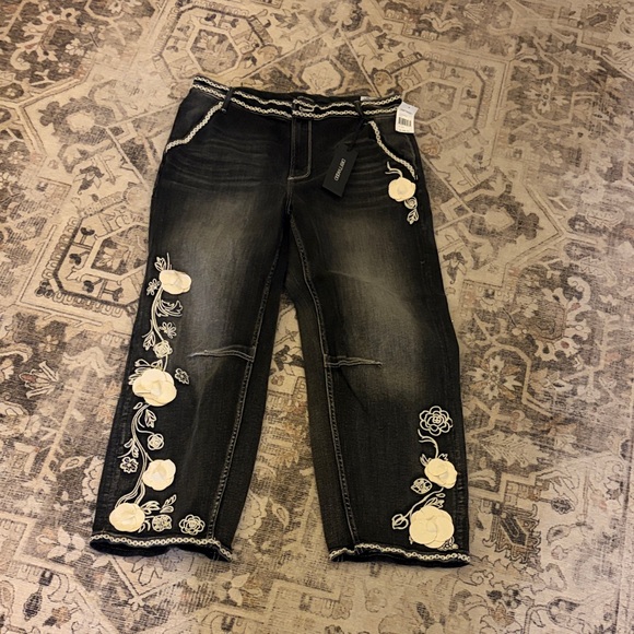 DRIFTWOOD Black Jeans with Cream Floral Embroidery - Picture 4 of 8